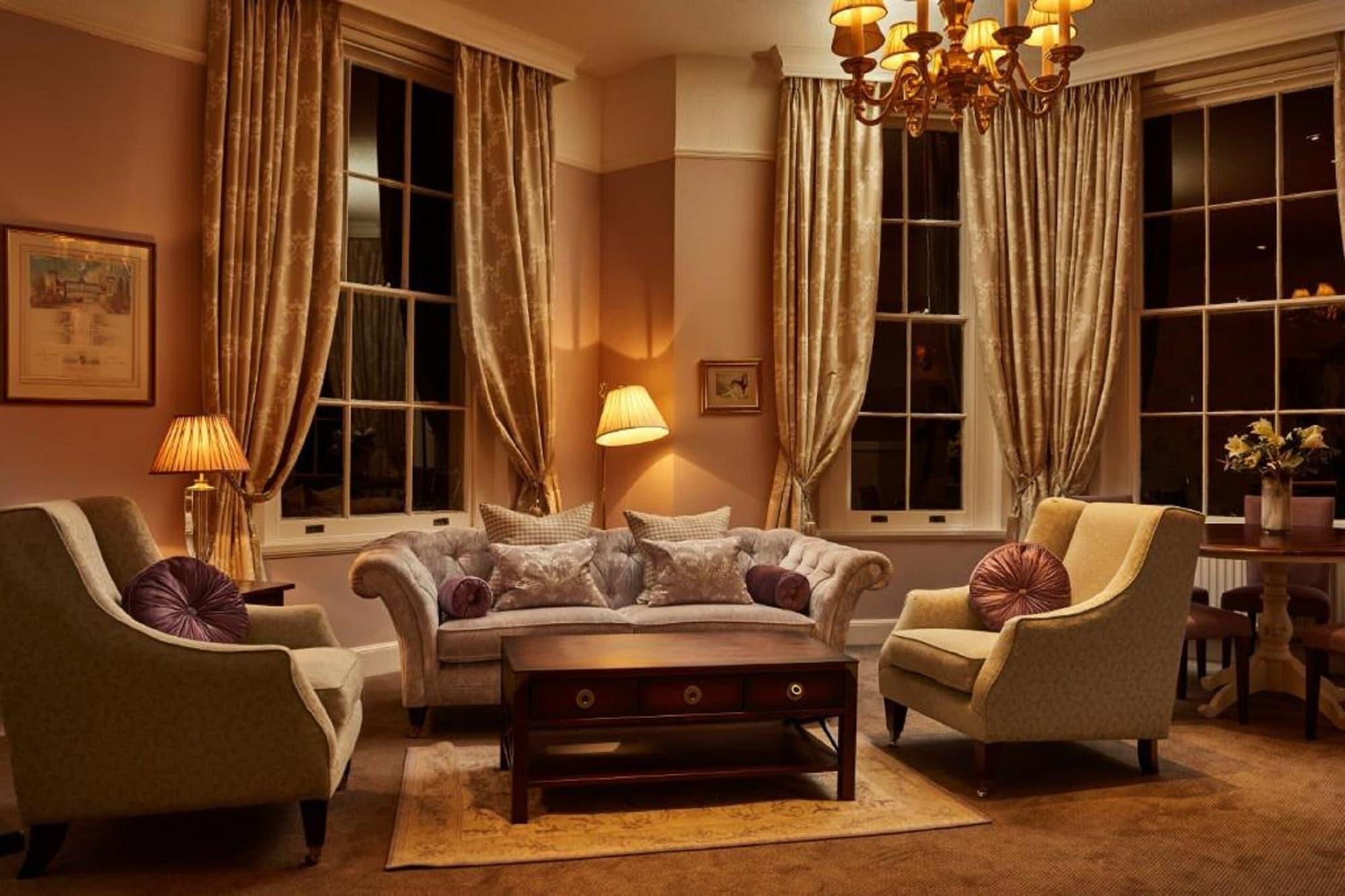 Beeches & 4* Бернем